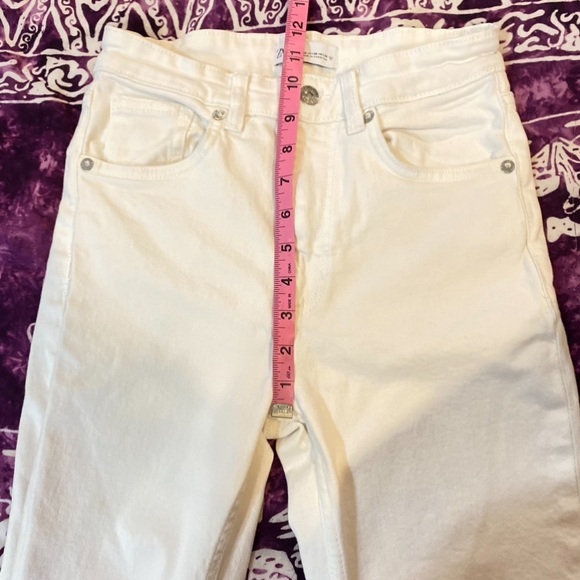 Zara raw hem ankle cropped straight leg white jeans, high waisted - Picture 5 of 7